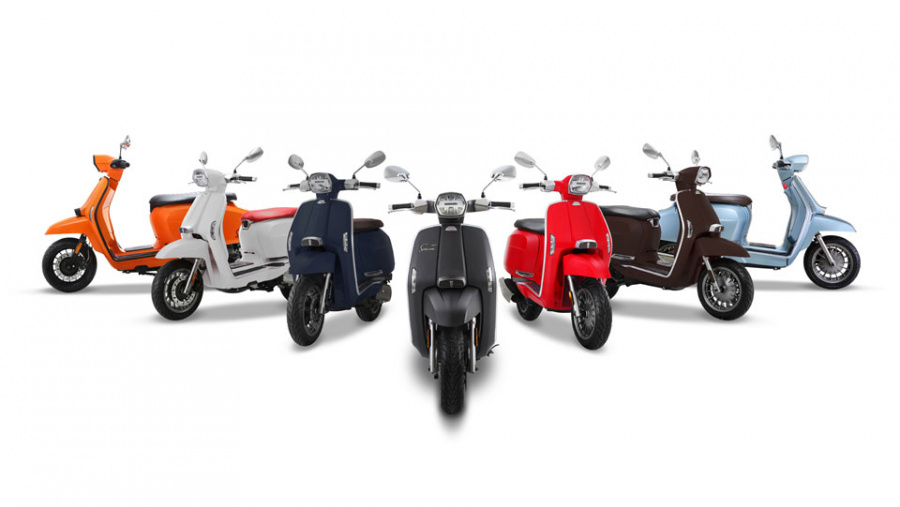 60年代に一世を風靡したランブレッタ社が復活 日本でも50 125 0ccのスクーターを販売 Clicccar Com