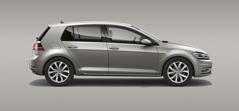 「【新車】VW・ゴルフに特別仕様車の「テックエディション」を追加。デジタルメータークラスターを標準装備したお買い得モデル」の17枚目の画像