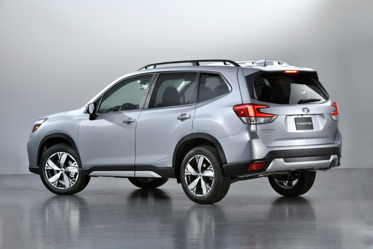 新車 新型スバル フォレスターは暖機が7分も速くなる熱マネシステムを初搭載 Clicccar Com