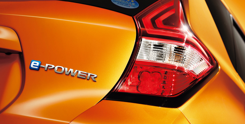 「「e-POWER」効果で日産・ノートが2017年のコンパクトカー販売台数ナンバー1を獲得」の1枚目の画像