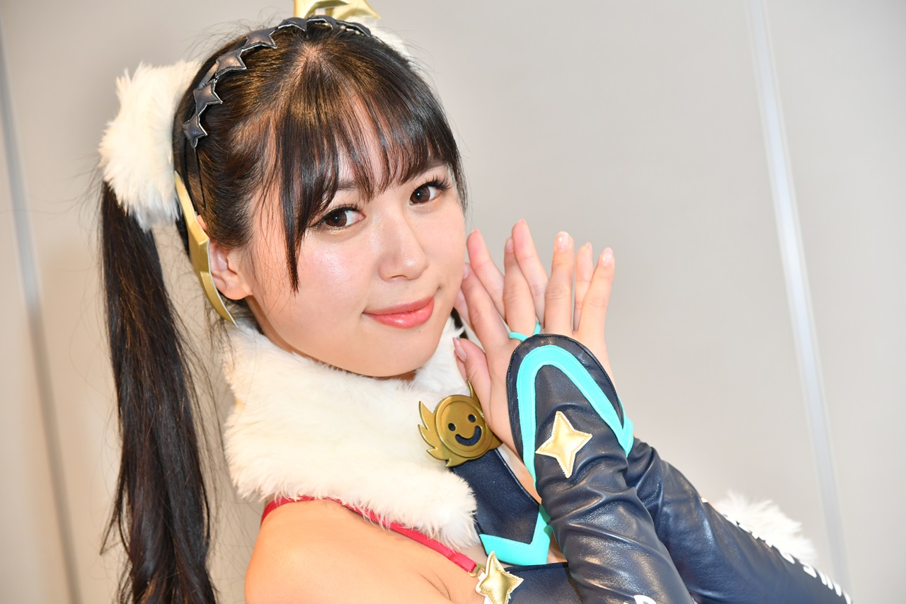 ツインテールが似合う「ナンバーワンレースクイーン」荒井つかさチャン