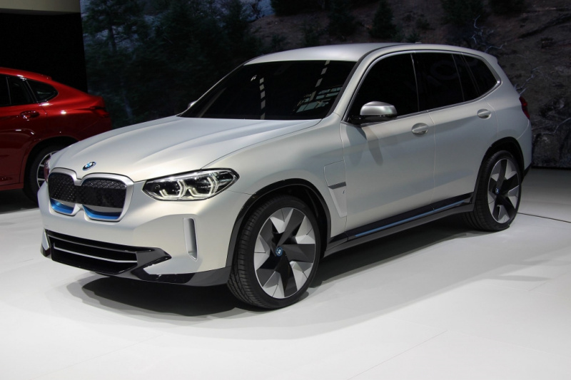 「中国生産に意味あり！ BMWが公開した「第3のiモデル」iX3は、2020年市販予定【北京モーターショー2018】」の3枚目の画像