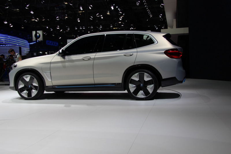 「中国生産に意味あり！ BMWが公開した「第3のiモデル」iX3は、2020年市販予定【北京モーターショー2018】」の5枚目の画像