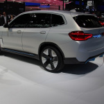 中国生産に意味あり！ BMWが公開した「第3のiモデル」iX3は、2020年市販予定【北京モーターショー2018】 - AUTOCHINA2018_c_093