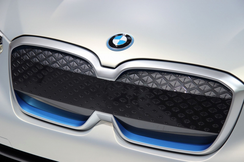「中国生産に意味あり！ BMWが公開した「第3のiモデル」iX3は、2020年市販予定【北京モーターショー2018】」の8枚目の画像