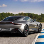 フェラーリに対抗！アストンマーティンが新型ミッドシップ計画を進行か？ - Aston_Martin-Vantage-2019-1600-0d