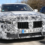 「新型はロールスロイス顔!? BMW・7シリーズ改良型の「M」モデルを接写」の2枚目の画像ギャラリーへのリンク