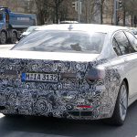 「新型はロールスロイス顔!? BMW・7シリーズ改良型の「M」モデルを接写」の7枚目の画像ギャラリーへのリンク