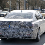 「新型はロールスロイス顔!? BMW・7シリーズ改良型の「M」モデルを接写」の8枚目の画像ギャラリーへのリンク