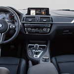 「410psを発生する直6エンジン搭載した「BMW M2 コンペティション」公開【北京モーターショー2018】」の7枚目の画像ギャラリーへのリンク