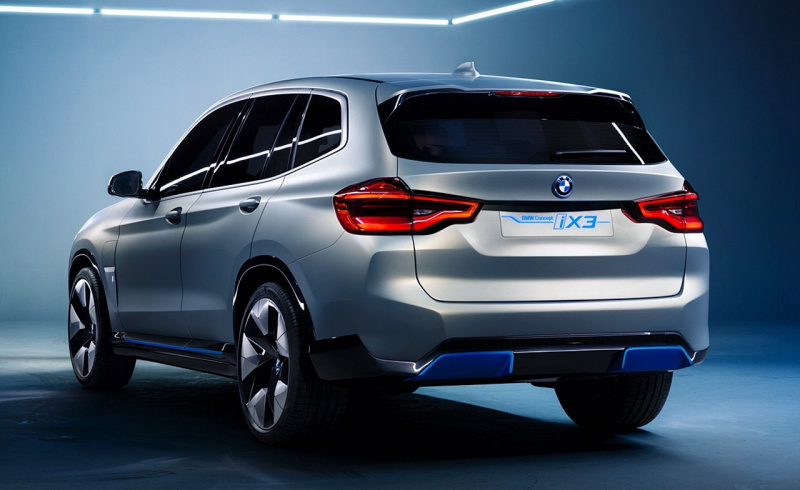 「BMWがピュアEV「iX3」のコンセプトモデルを公開。2020年発売予定 【北京モーターショー2018】」の4枚目の画像