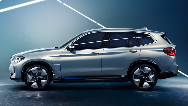 「BMWがピュアEV「iX3」のコンセプトモデルを公開。2020年発売予定 【北京モーターショー2018】」の6枚目の画像