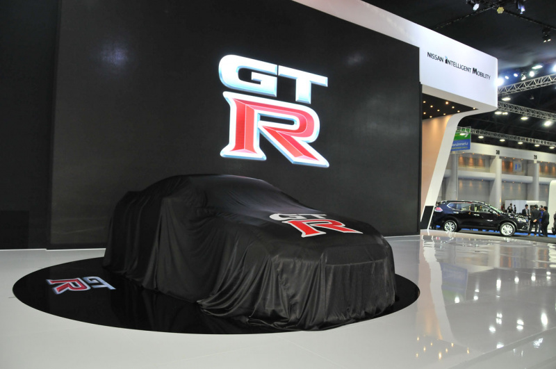 「日産・GT-Rの正規輸入を開始。販売価格は日本円換算で約4600万円！【バンコク・モーターショー2018】」の2枚目の画像