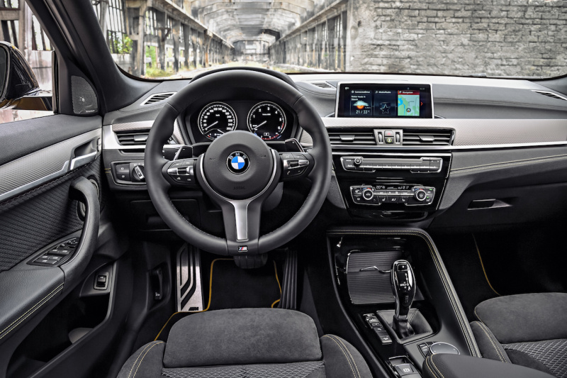 「【新車】BMW X2は1550mm以下の立体駐車場に入る日本でもヒット確実!?」の11枚目の画像
