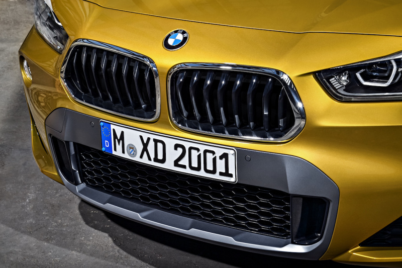 「【新車】BMW X2は1550mm以下の立体駐車場に入る日本でもヒット確実!?」の13枚目の画像