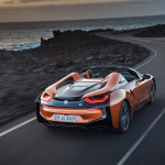 【新車】BMW i8がマイナーチェンジ。システム出力をアップし、オープンモデルの「i8ロードスター」を追加 - P90285378_highRes_the-new-bmw-i8-roads
