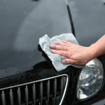 洗車後にスプレーして拭き取るだけで驚きの水弾き「流撥水」コートを実現!!【用品テスト：KURE LOOX RAIN COAT】 - 05_IMGL7669
