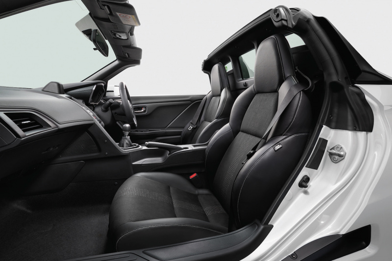 「【新車】待望の「Modulo X」がホンダ・S660にも追加。専用デザインと専用サスペンションで上質さも追求」の15枚目の画像