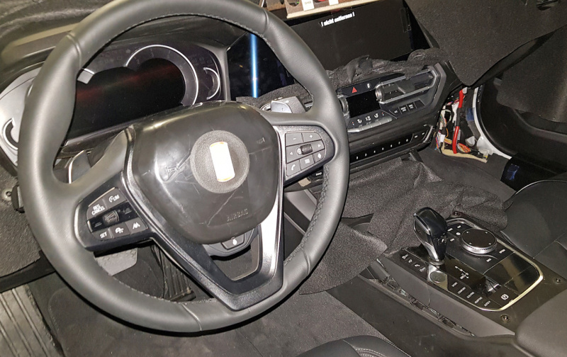「BMW・3シリーズ次期型は新世代デジタルコックピットを装備。2種類のハイブリッドも設定」の5枚目の画像