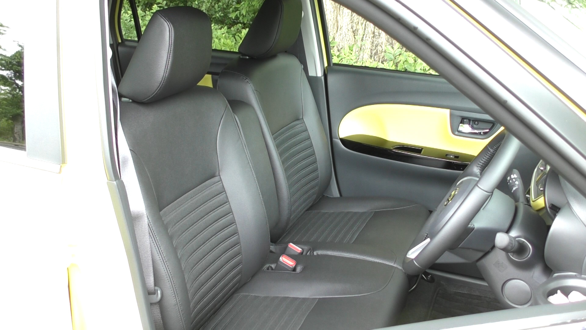 ダイハツ キャスト アクティバ試乗 クラスを超えた頑丈ボディと高質内装に注目 車高の高さにヒミツが Clicccar Com