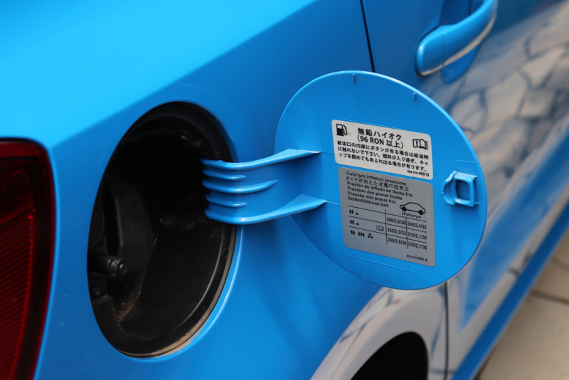 「ファミリーカーでもハイオク指定!? 多くの輸入車が指定燃料がハイオクになる日本のレギュラー・ガソリン・オクタン価の謎【ココがおかしい日本のクルマ＆交通事情】」の1枚目の画像