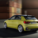 【新車】ボンネットの3分割スリットに注目！ アウディ・A1がフルモデルチェンジで2代目に - Audi A1 Sportback