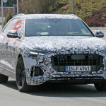 ドイツ流「ランボルギーニ・ウルス」!? アウディ最強SUV「RS Q8」の開発車両をキャッチ - Audi RS Q8 1