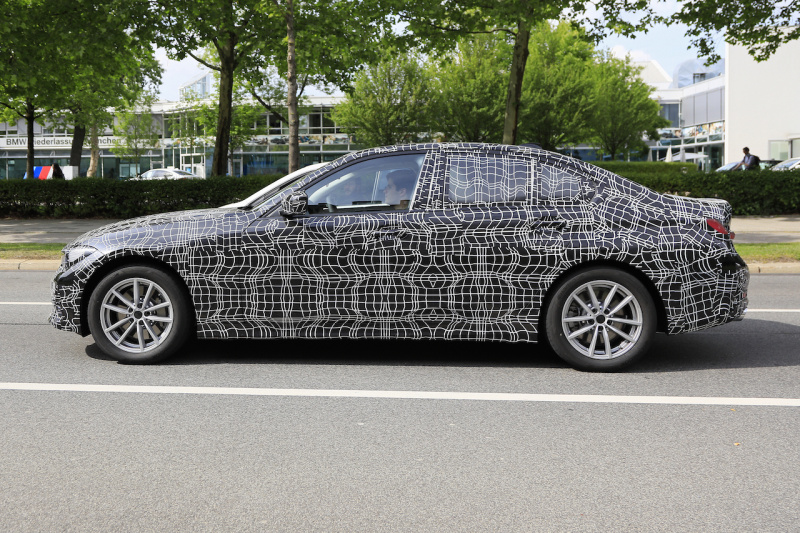 「BMW・新型3シリーズは「i8」風マスクになる！ワールドプレミアは10月のパリモーターショー？」の8枚目の画像