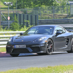 「カレラ GT」に迫るハイスペック！ポルシェ・718ケイマン GT4、ニュルで高速テスト - Porsche 718 Cayman GT4 Facelift (2)