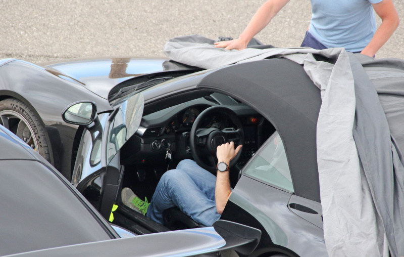 「ポルシェ911 GT3に初のオープンモデル!? 謎のテスト車両の正体は？」の12枚目の画像