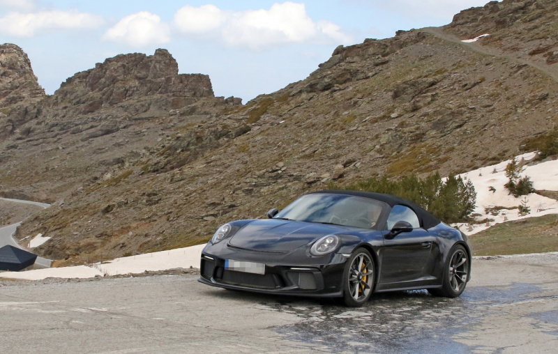 「これぞインスタ映え!? ポルシェ・911 スピードスターコンセプト、スペインの絶景に姿をみせる」の4枚目の画像