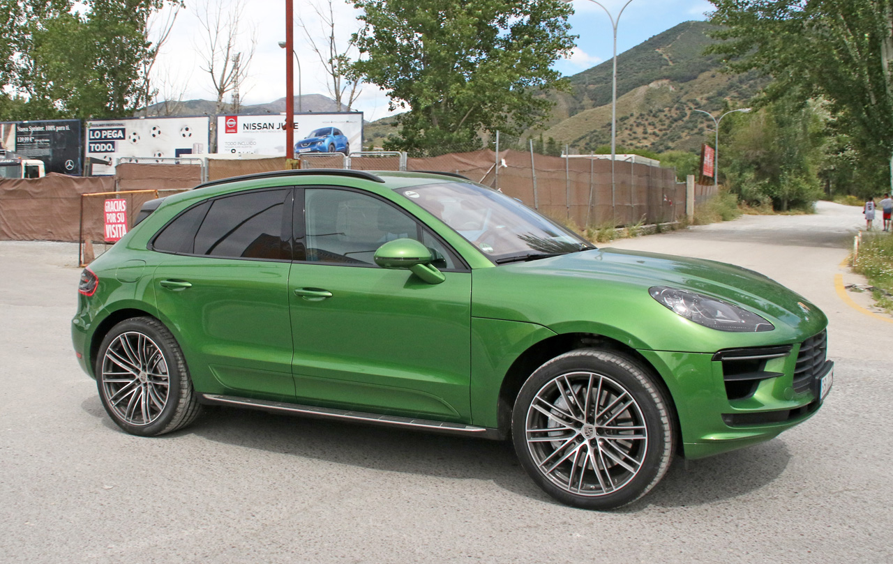 Green Khaki Porsche Macan