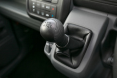 新車速報 ホンダ N Van のマニュアルミッションはs660譲りの6速 ホンダセンシング は全車標準装備 Clicccar Com