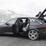 アウディの最強ワゴン「RS6アバント」をアルプスで捕捉！ポルシェ「e-ハイブリッド」を搭載 - Audi RS6 mule 7