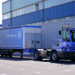 コンテナの自動積み卸しも可能　大型トレーラーを自律走行化する「ZFイノベーショントラック」【ZF TECHNOLOGY DAY②】 - DSC06443