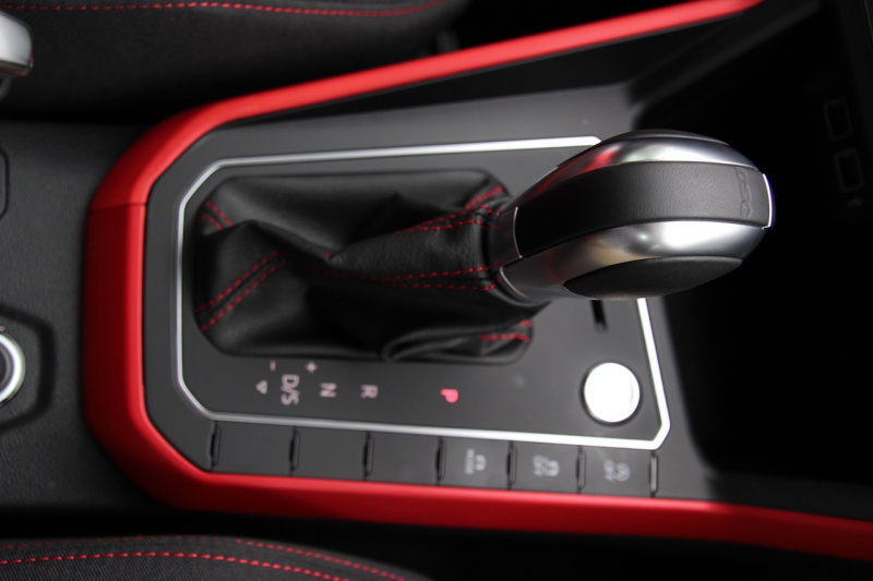 「【新車試乗】VW・ポロ GTIの高い完成度　FFスポーツの真骨頂が味わえる」の7枚目の画像