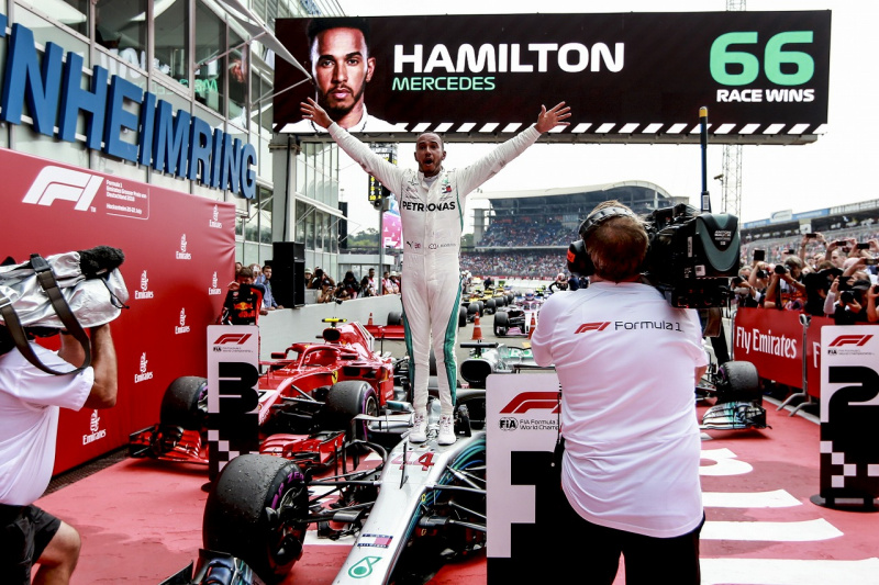 「こんな展開ある？　雨を味方につけ、最後まで諦めなかったルイス・ハミルトンが大逆転優勝【2018年F1第11戦ドイツGP】」の9枚目の画像