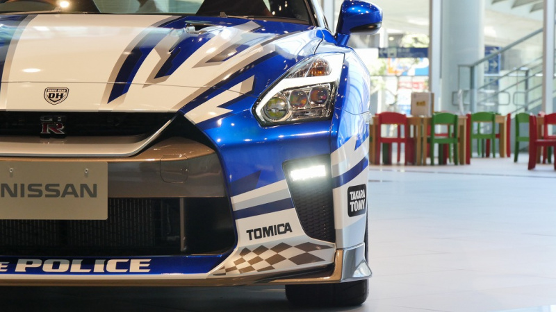 「映画「ドライブヘッド〜トミカハイパーレスキュー 機動救急警察〜」に登場する日産・GT-Rが特別展示中！」の1枚目の画像
