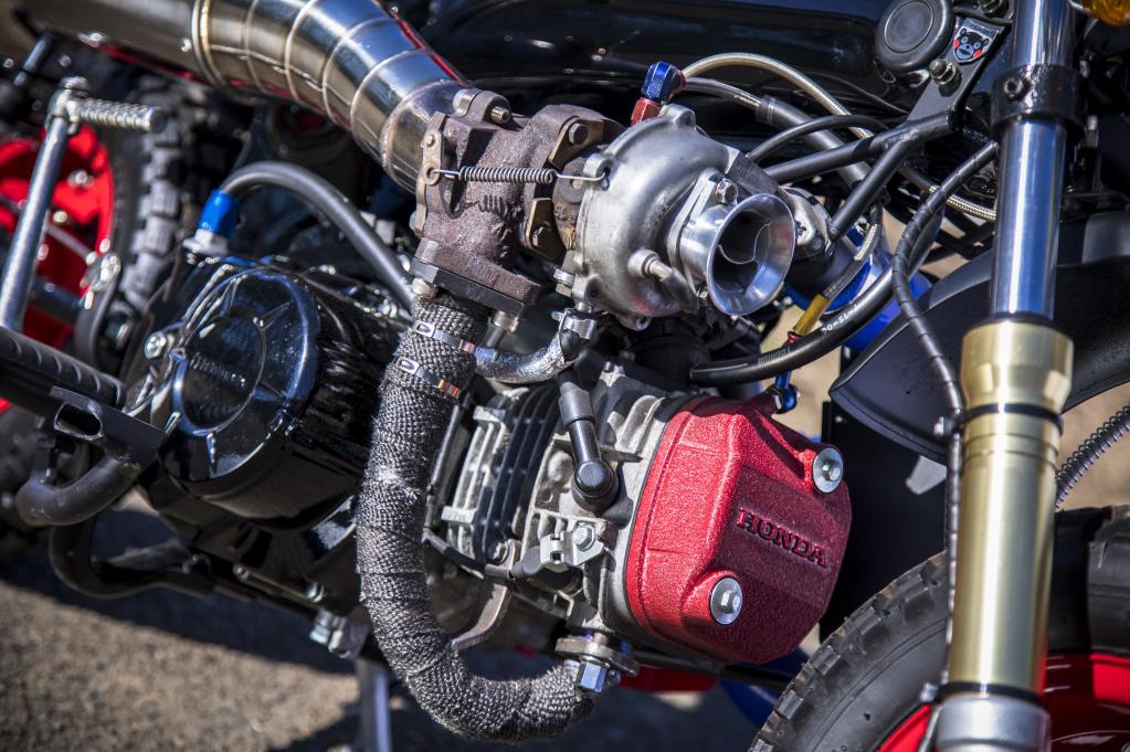 原付のホンダ Daxにターボを搭載 ナニコレ カスタム でも意外とアリでした Clicccar Com