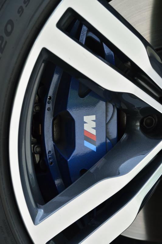 「【BMW・6シリーズ グランツーリスモ試乗】マイルドな乗り味とボディサイズを忘れさせる豪快な加速が美点」の1枚目の画像
