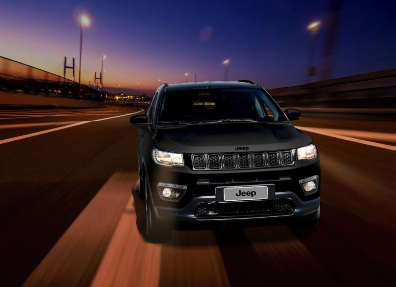 「【新車】ブラックのアクセントカラーで精悍さを増した「Jeep Compass Night Eagle」が200台限定で登場」の12枚目の画像