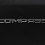 「【新車】ブラックのアクセントカラーで精悍さを増した「Jeep Compass Night Eagle」が200台限定で登場」の11枚目の画像ギャラリーへのリンク