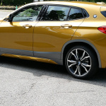 「【BMW X2試乗】ミニとは異なる重厚なハンドリングと全高が低くても十分な室内スペース」の4枚目の画像ギャラリーへのリンク