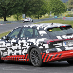 これがアウディ初のEV「e-tron」量産モデルだ！詳細は9月17日にも公表か？ - Audi E-Tron Quattro 7