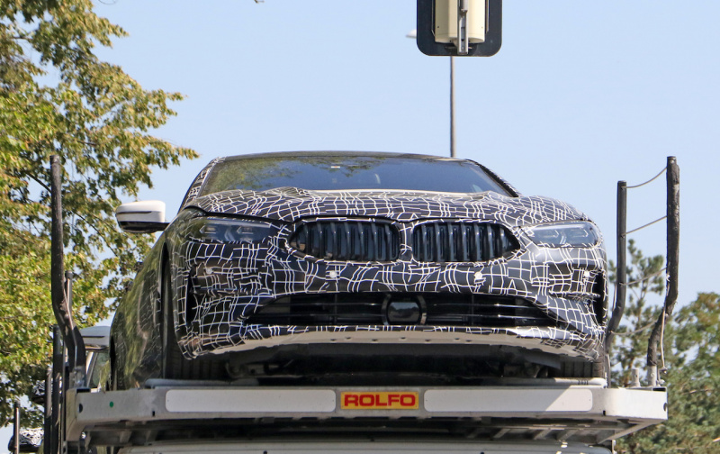 「BMW・8シリーズに4ドア版「グランクーペ」が追加。トップモデルは600馬力の「M8グランクーペ」か？」の11枚目の画像