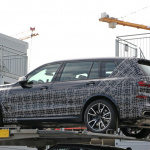 「11月にデビュー？ BMW初の標準7人乗りSUV「X7」を輸送中をキャッチ」の7枚目の画像ギャラリーへのリンク