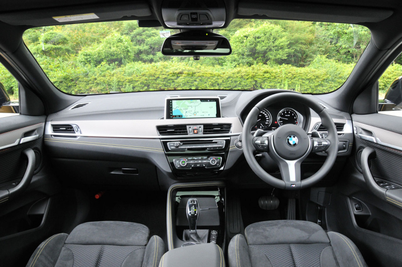「【BMW X2 xドライブ2.0i試乗】BMWのSUVで最もコンパクトなX2。走りはシャープで実用性も高い」の8枚目の画像