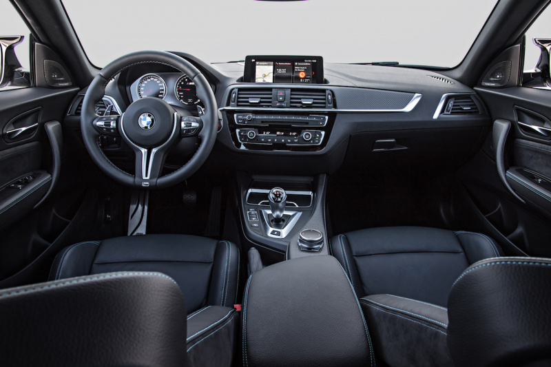 「【新車】410ps/550Nmを誇るモンスターモデル「BMW M2 Competition」が登場！」の17枚目の画像