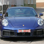ポルシェ・911新型、ついに全てが明かされる。フルヌード姿をスクープ - Porsche 911 - 992 2