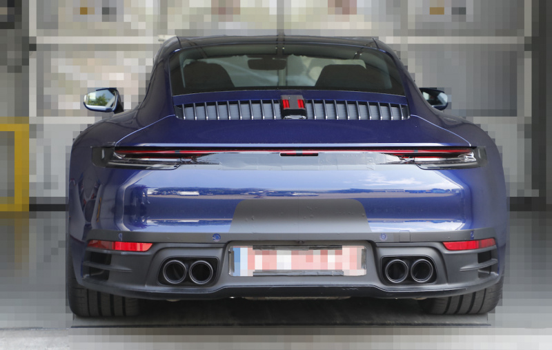 「ポルシェ・911新型、ついに全てが明かされる。フルヌード姿をスクープ」の21枚目の画像